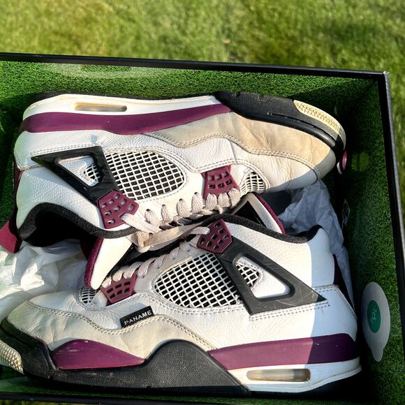 Nike Paris Saint-Germain x Air Jordan 4 Retro Bordeaux - Size 8.5 - Ships Now